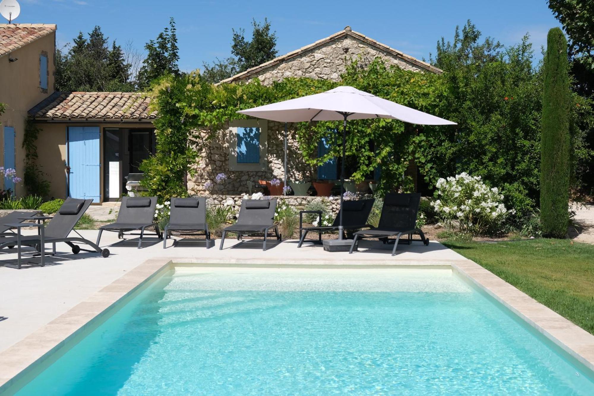 Provencal House With Heated Pool, View Of The Luberon In Robion - Accommodates 12 People. Exterior photo