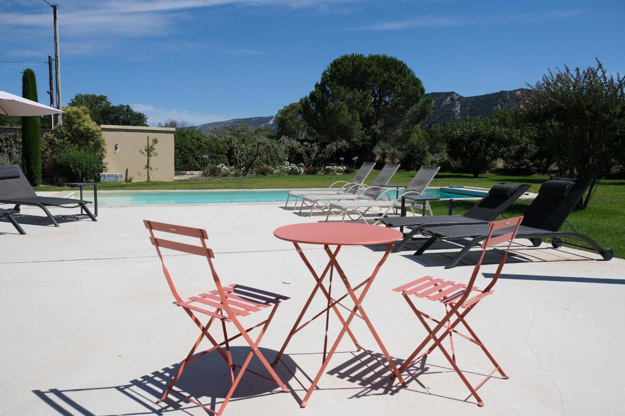 Provencal House With Heated Pool, View Of The Luberon In Robion - Accommodates 12 People. Exterior photo