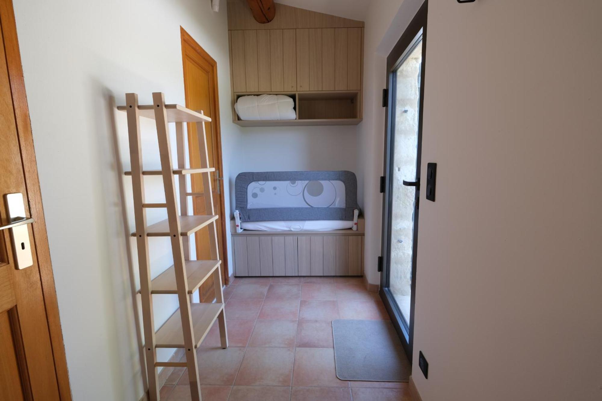 Provencal House With Heated Pool, View Of The Luberon In Robion - Accommodates 12 People. Exterior photo