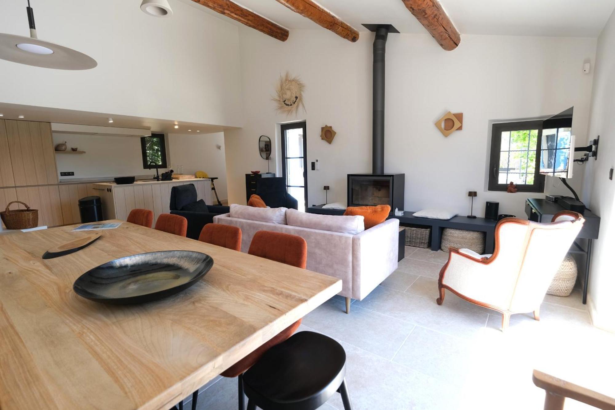 Provencal House With Heated Pool, View Of The Luberon In Robion - Accommodates 12 People. Exterior photo